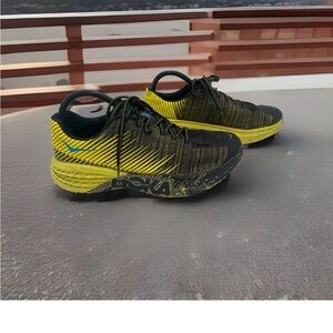Women’s 9.5 M Hoka One One EVO Speedgoat Citrus Black 1110936-CIB Running Shoes